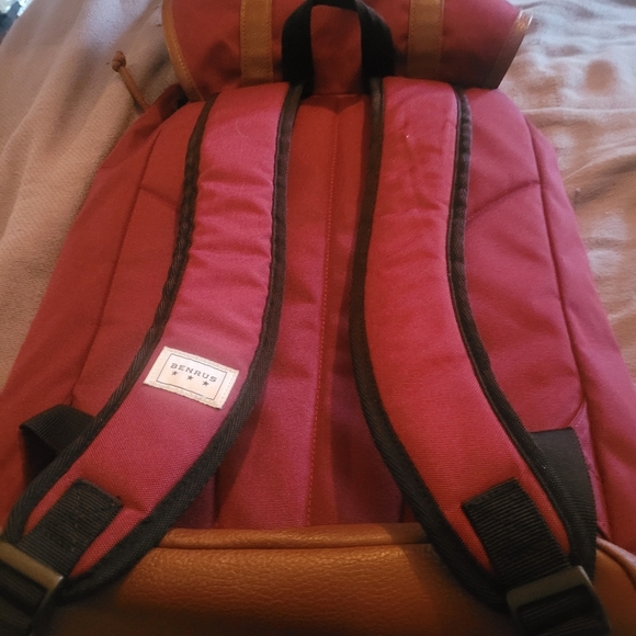 Benrus Burgundy and Brown Backpack - Picture 3 of 6